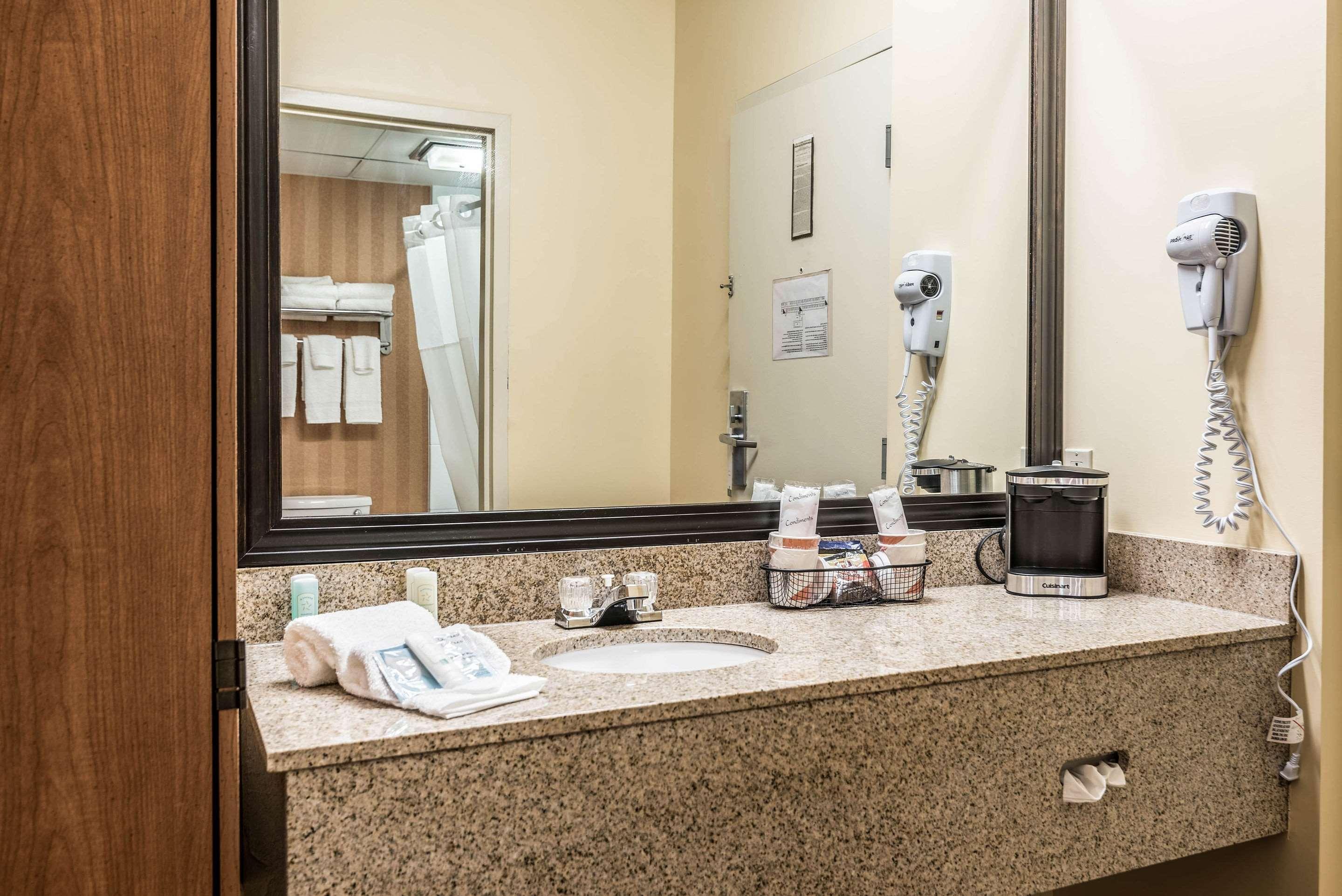 Quality Airport Locanda 3*